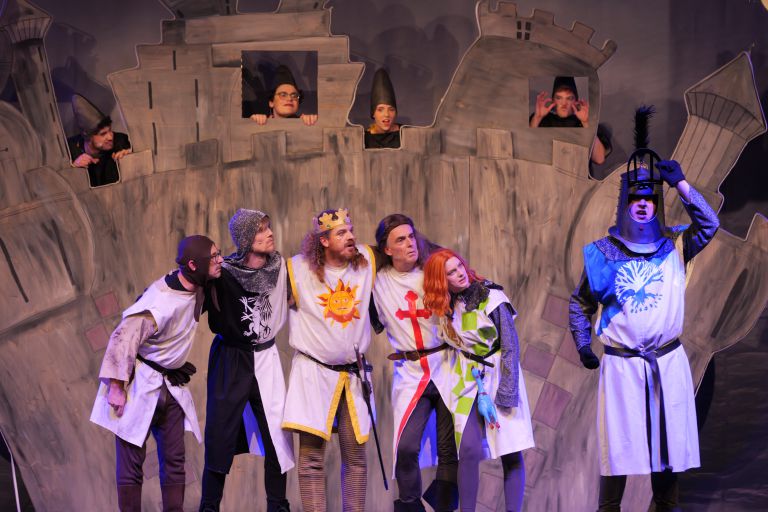 ovigo-theater-spamalot-endproben-106