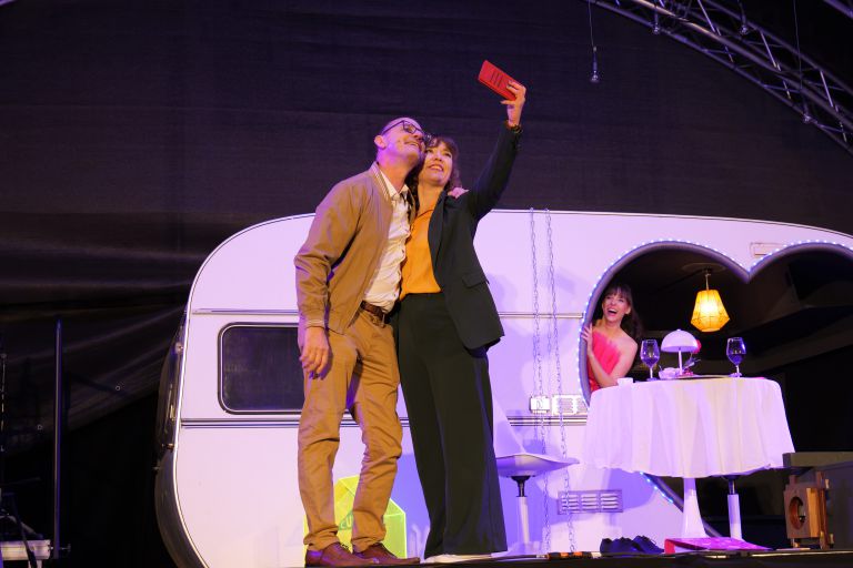 ovigo-theater-blind-date-018