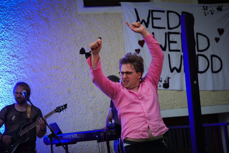 ovigo-theater-dinner-mit-singer-crashkurs-für-liebeslieder-089