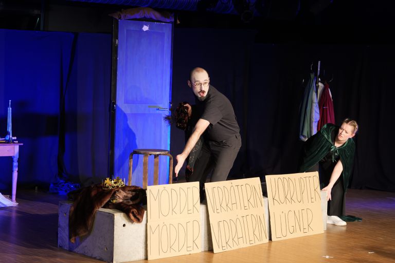 ovigo-theater-hamlet-for-you-112