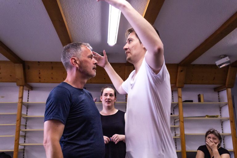 ovigo-theater-kalter-weisser-mann-probe-2026-